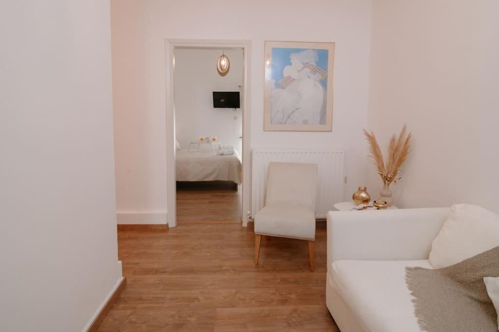 Luxury Apartment, In